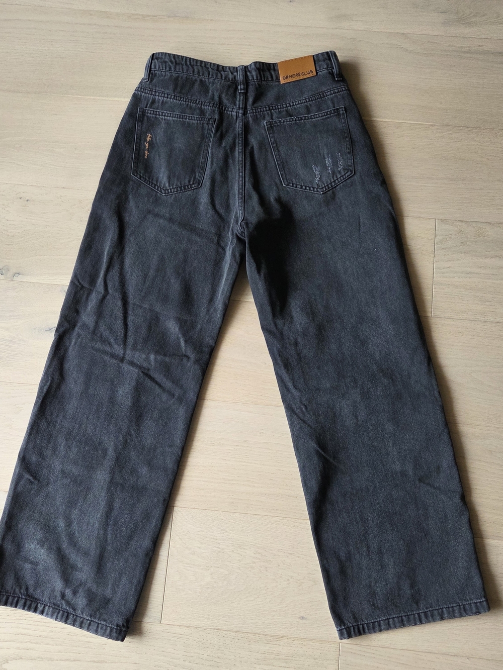 Drmers club baggy jeans in black - Picture 3 of 10